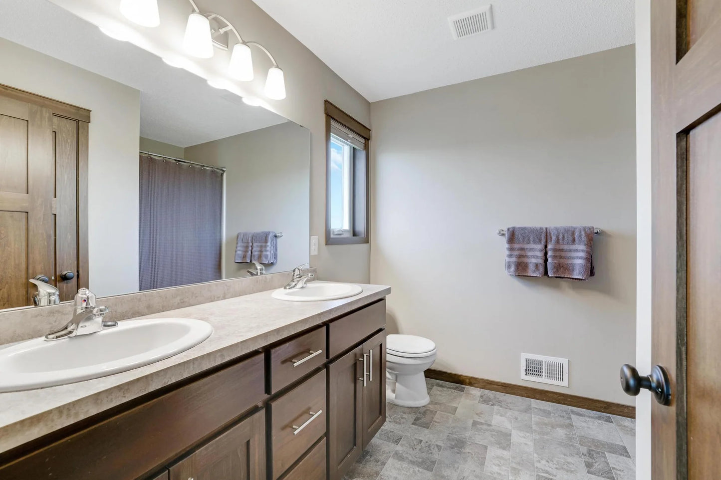 1035 Emerald Street, Hanover, MN 55341
