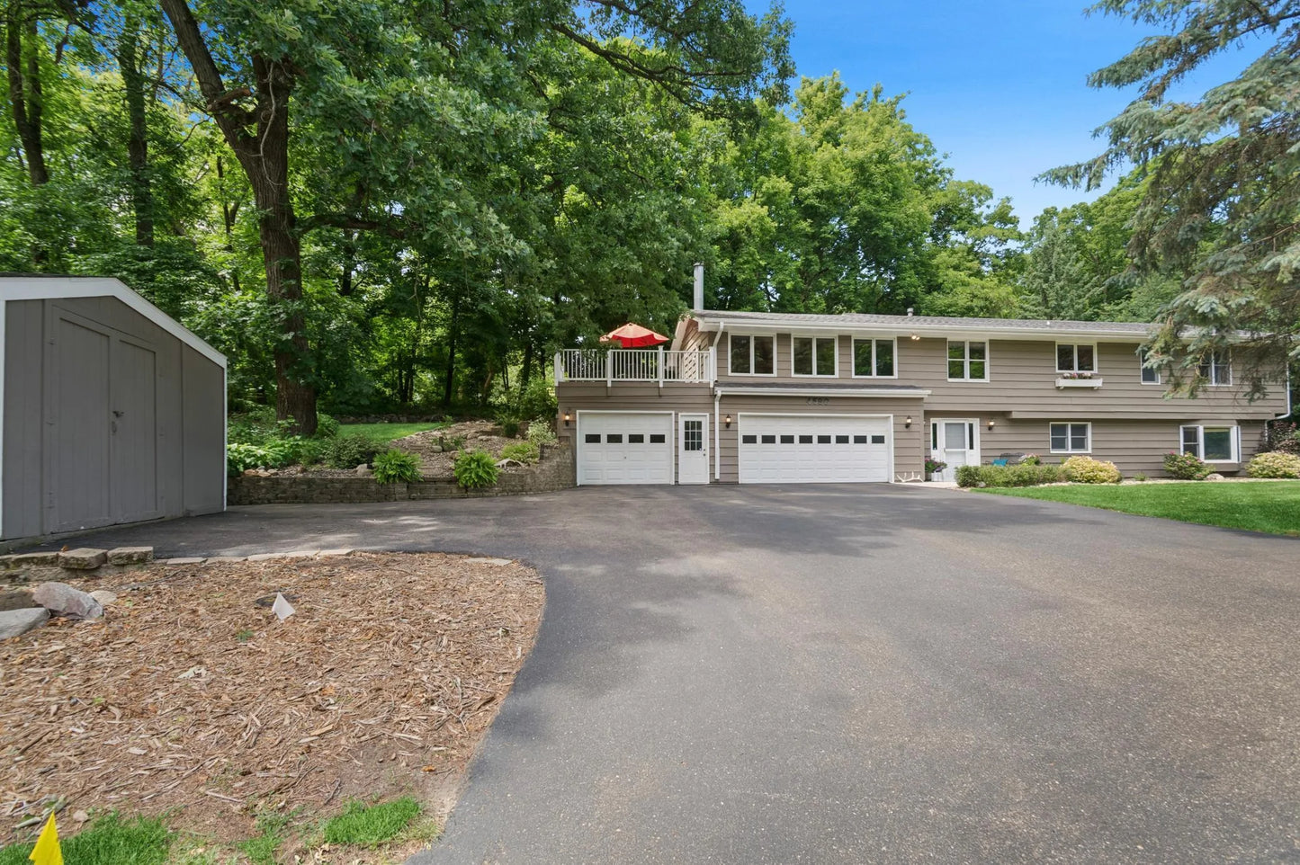 4590 Merrywood Lane, Excelsior, MN 55331