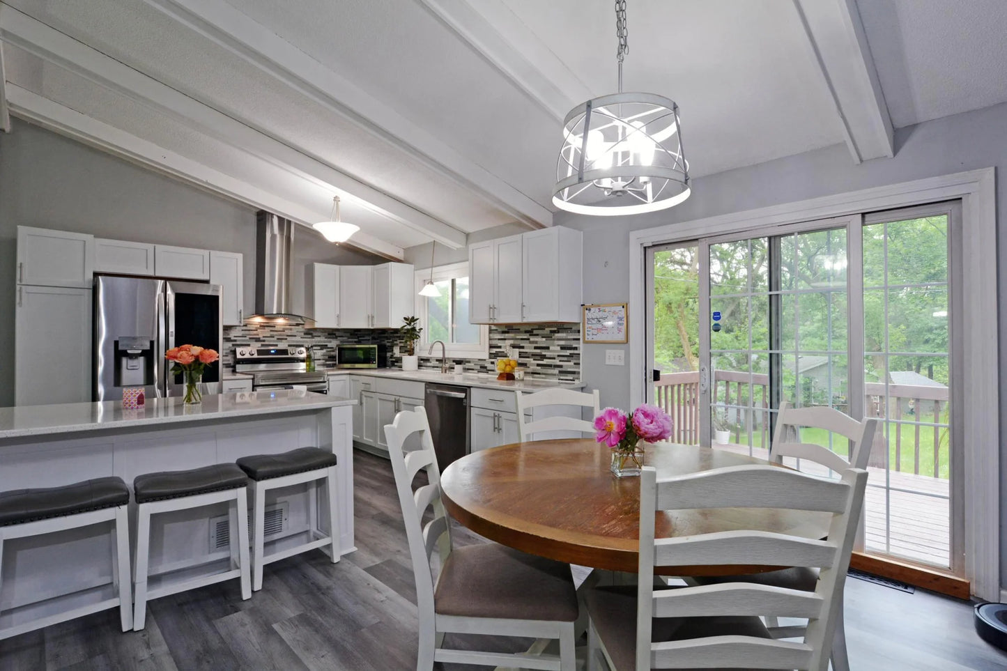 685 Mcknight Road, Saint Paul, MN 55119