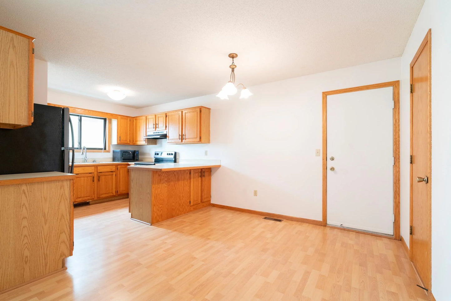 5425 Orleans Lane, Plymouth, MN 55442