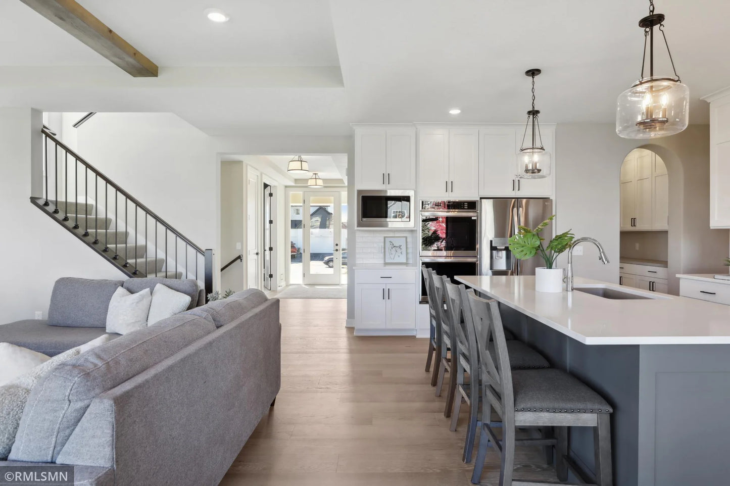 5062 Airlake Draw , Woodbury, MN 55129