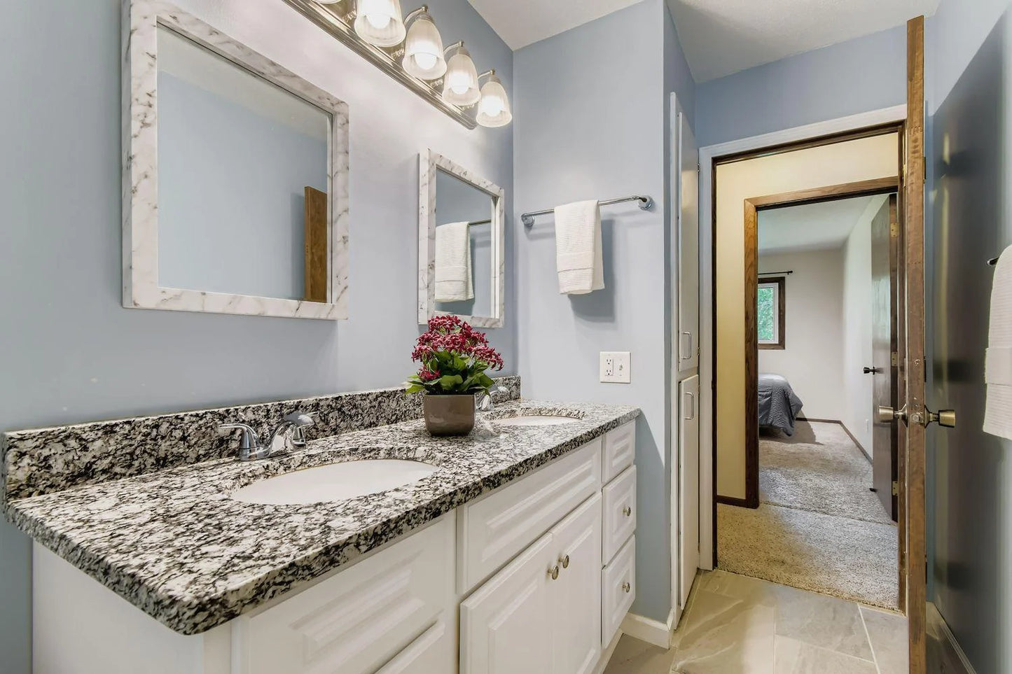 4250 Victoria Street, Shoreview, MN 55126