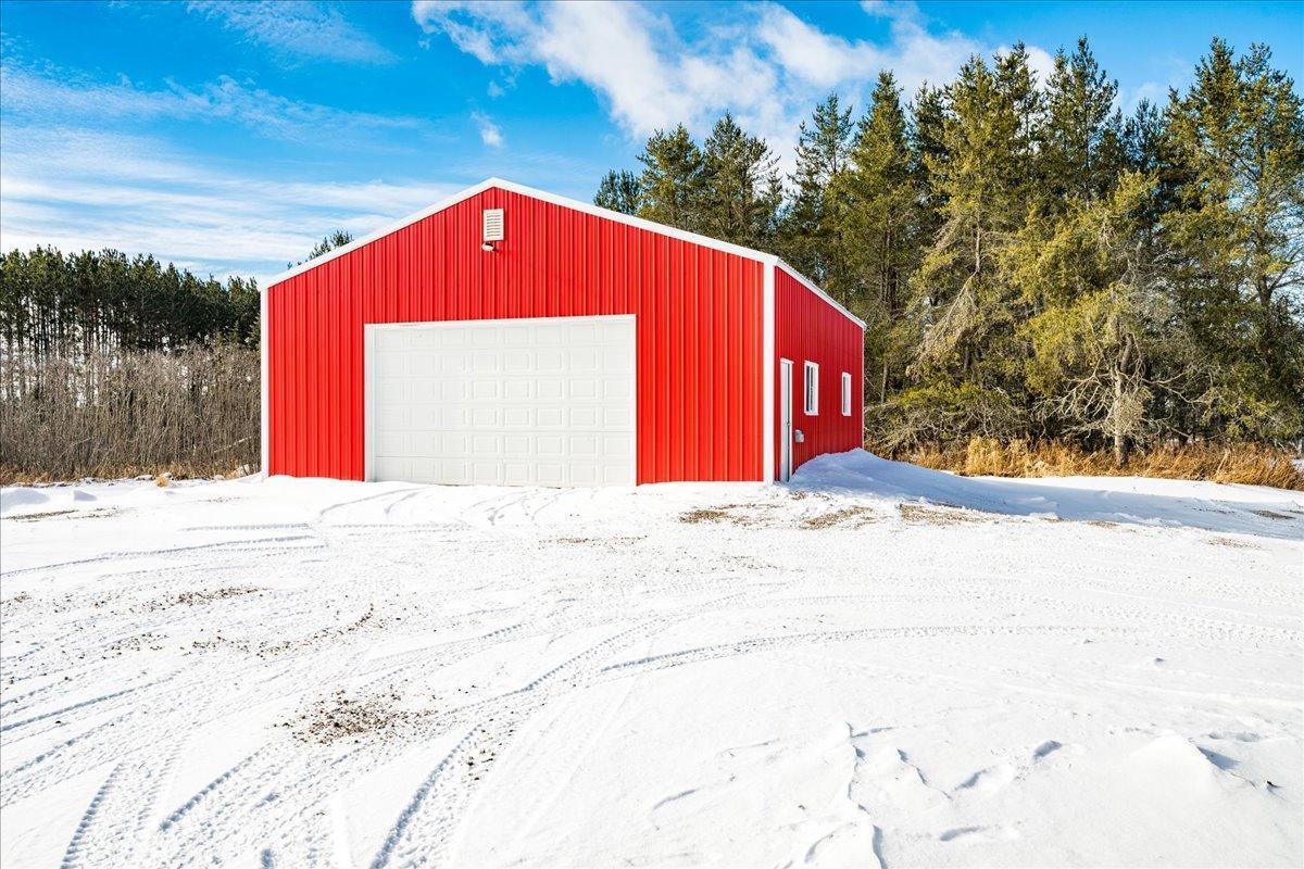 29 Himango Road, Esko, MN 55733