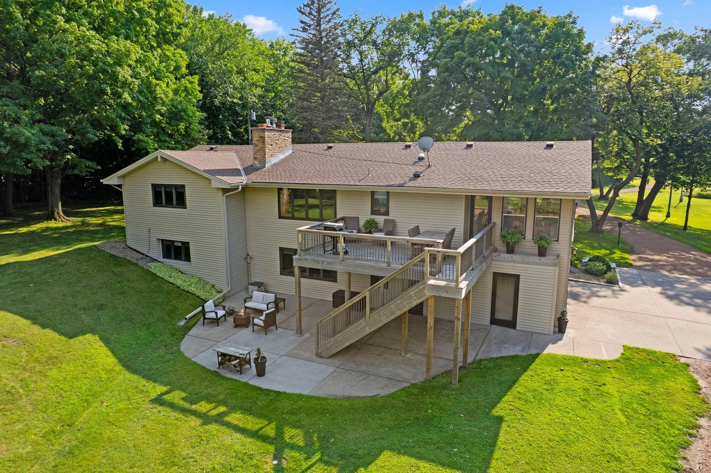 10366 Fenner Avenue, Delano, MN 55328