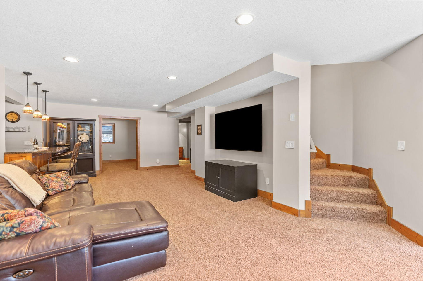 1480 Knob Hill Lane, Chanhassen, MN 55331