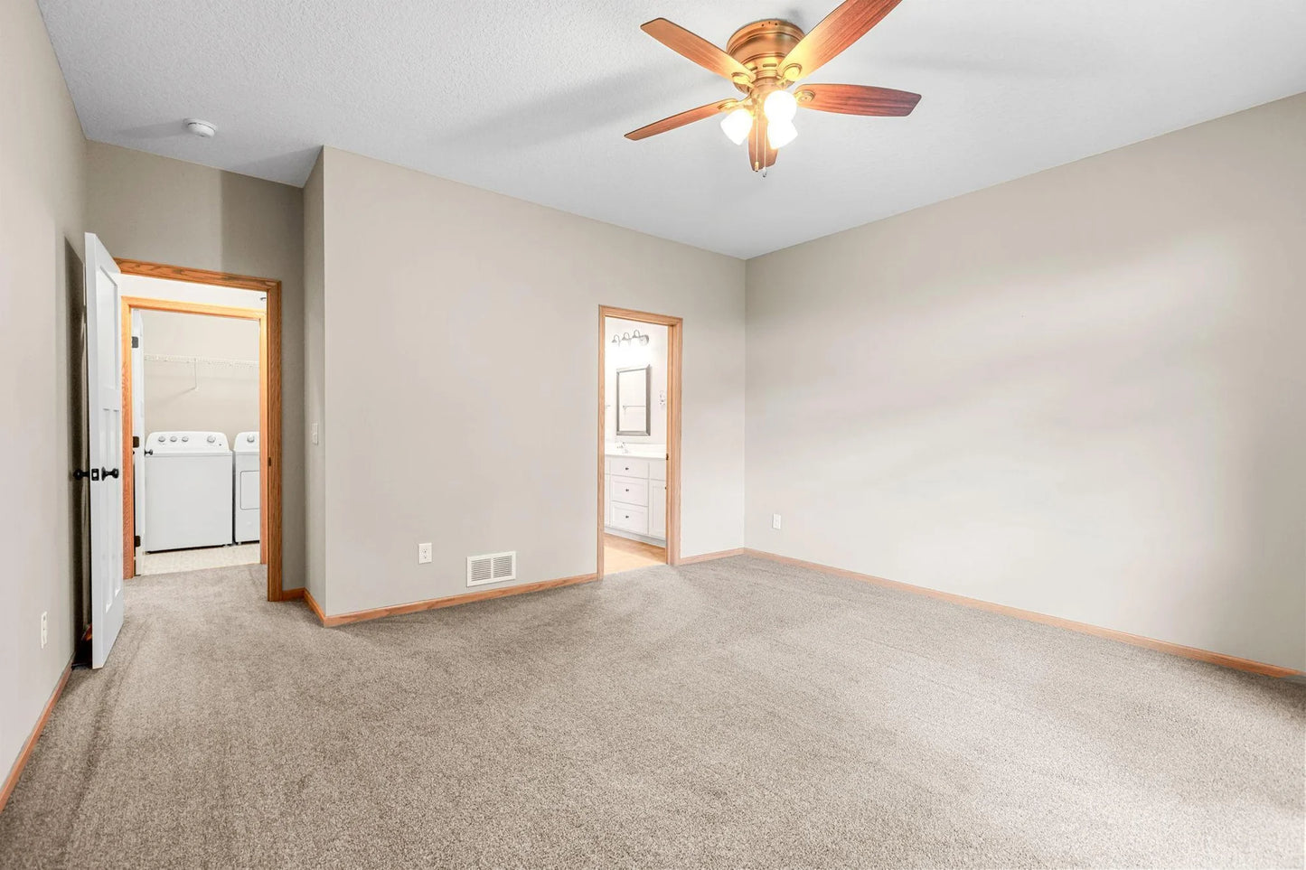 4403 150th Street, Hugo, MN 55038