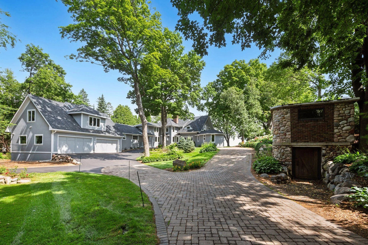 2462 Lafayette Road, Minnetonka Beach, MN 55391