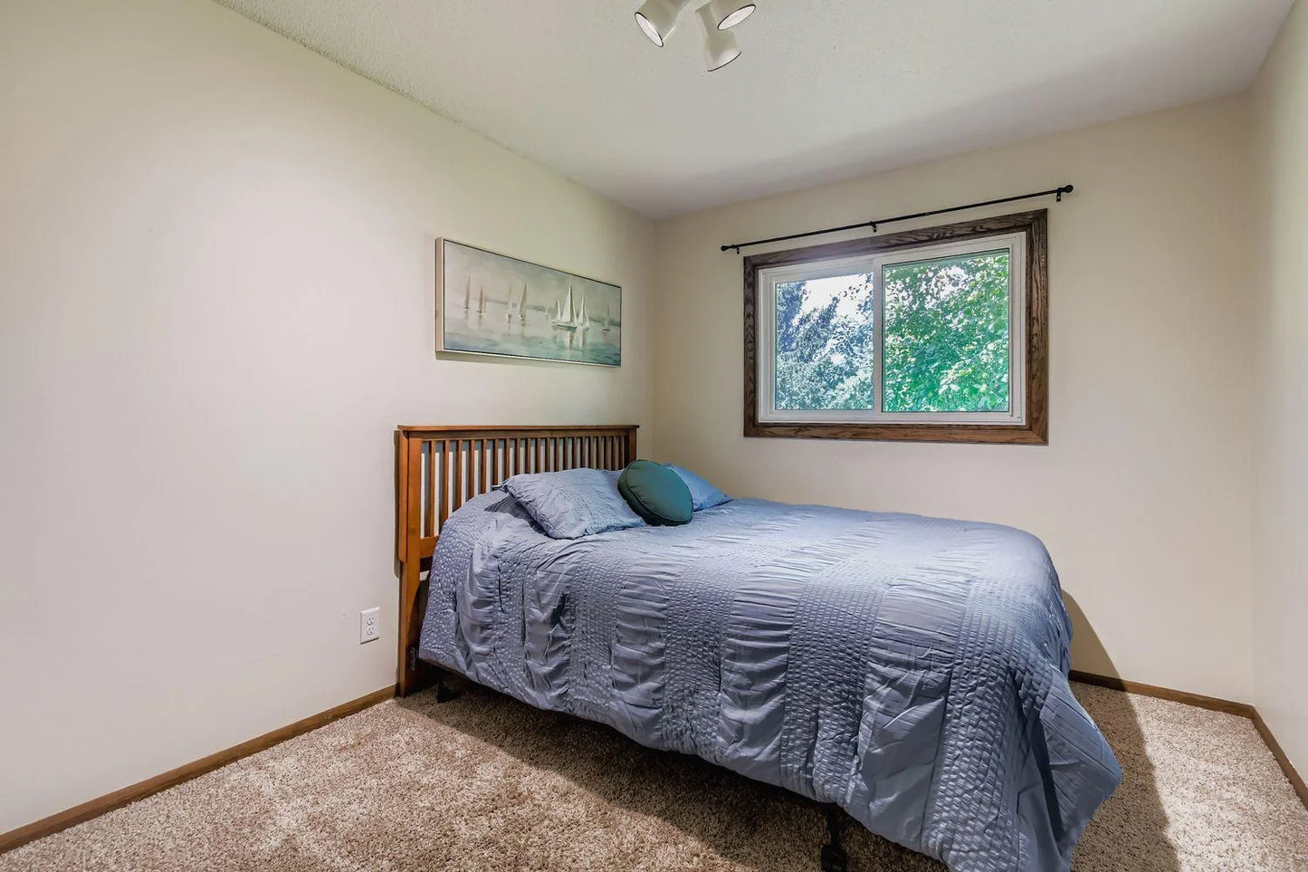 4250 Victoria Street, Shoreview, MN 55126