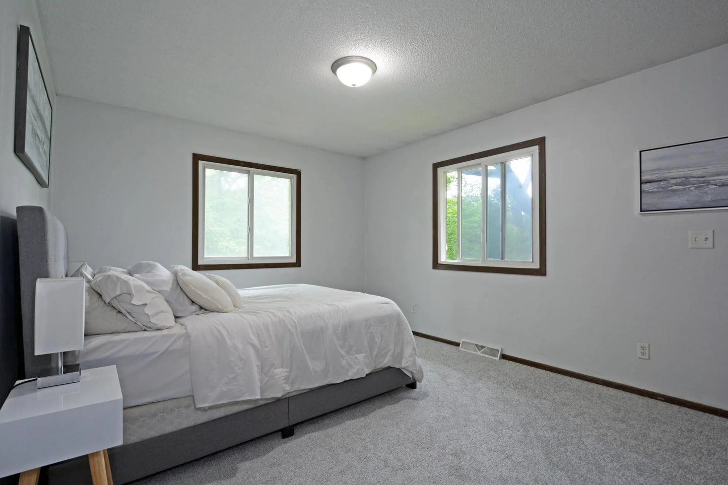 685 Mcknight Road, Saint Paul, MN 55119