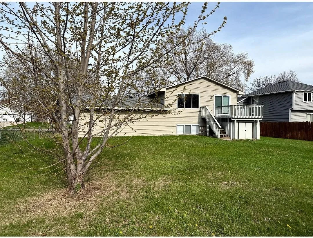 9007 Hampshire Avenue, Brooklyn Park, MN 55445
