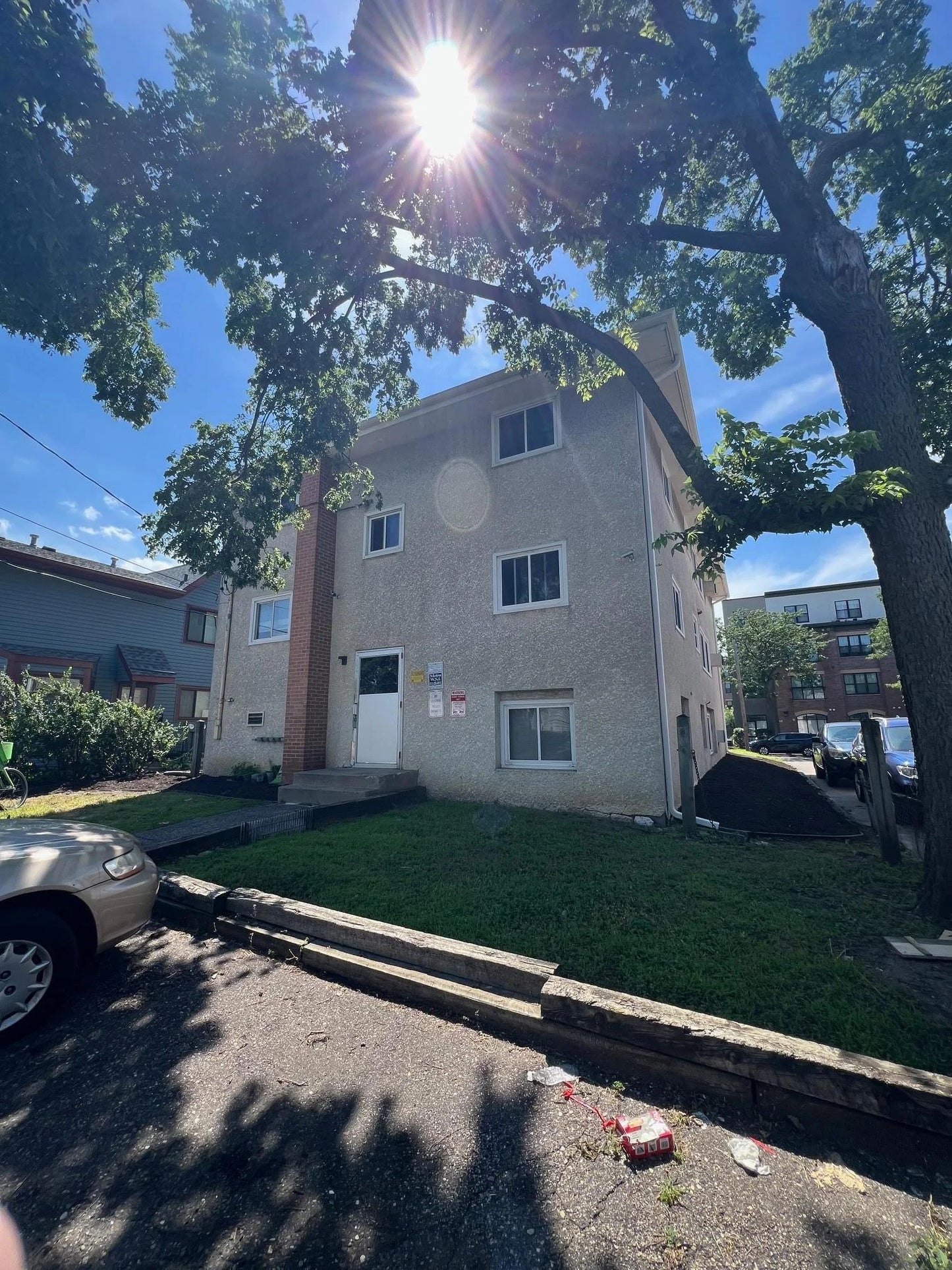2417 Elliot Avenue, Minneapolis, MN 55404