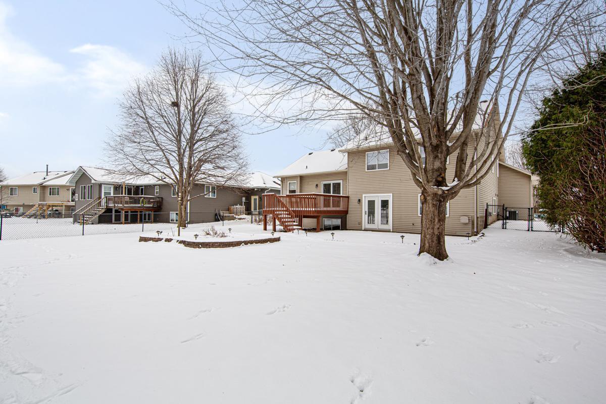 1221 Cuylle Bay , Faribault, MN 55021