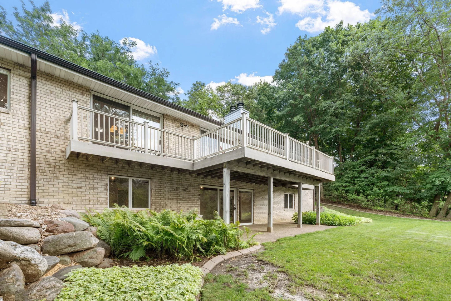 481 Peavey Lane, Wayzata, MN 55391