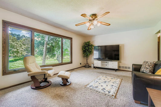 4250 Victoria Street, Shoreview, MN 55126