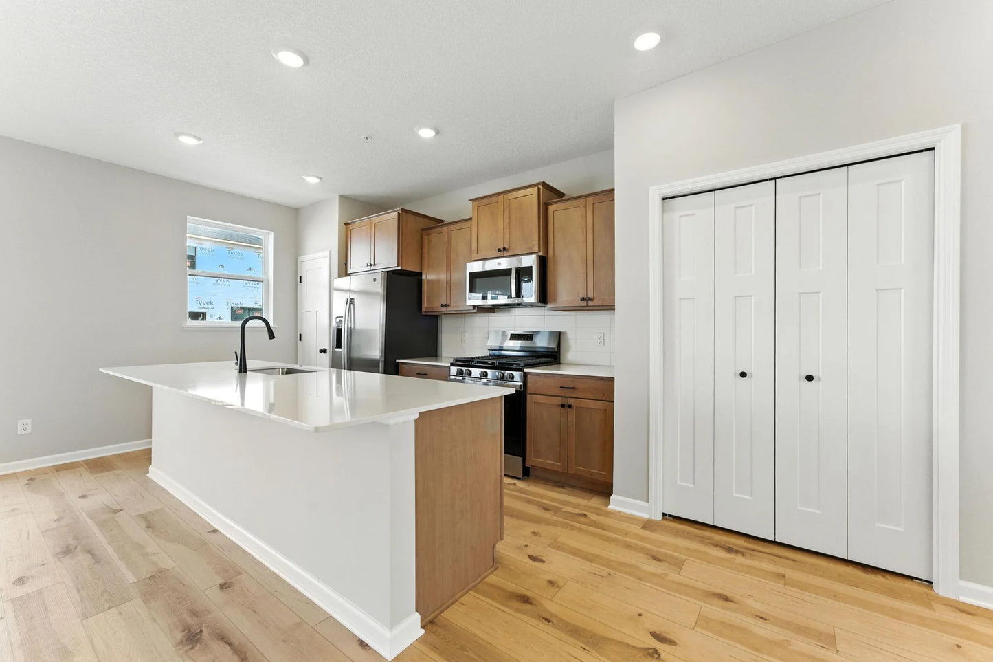 10377 Birchwood Circle, Victoria, MN 55318