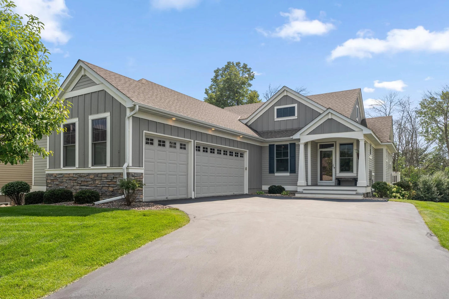 4764 Preserve Court, Hugo, MN 55038