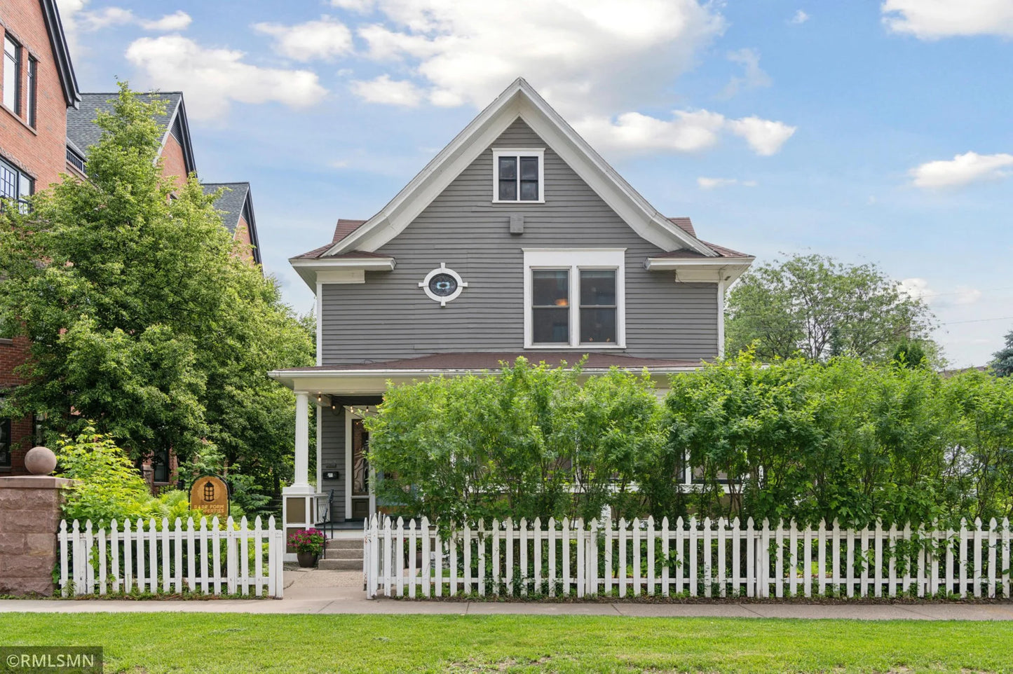 76 Western Avenue, Saint Paul, MN 55102