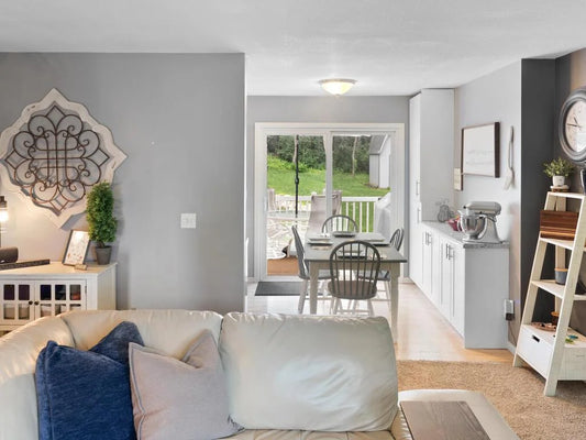 5748 Birchwood Avenue, Prior Lake, MN 55372