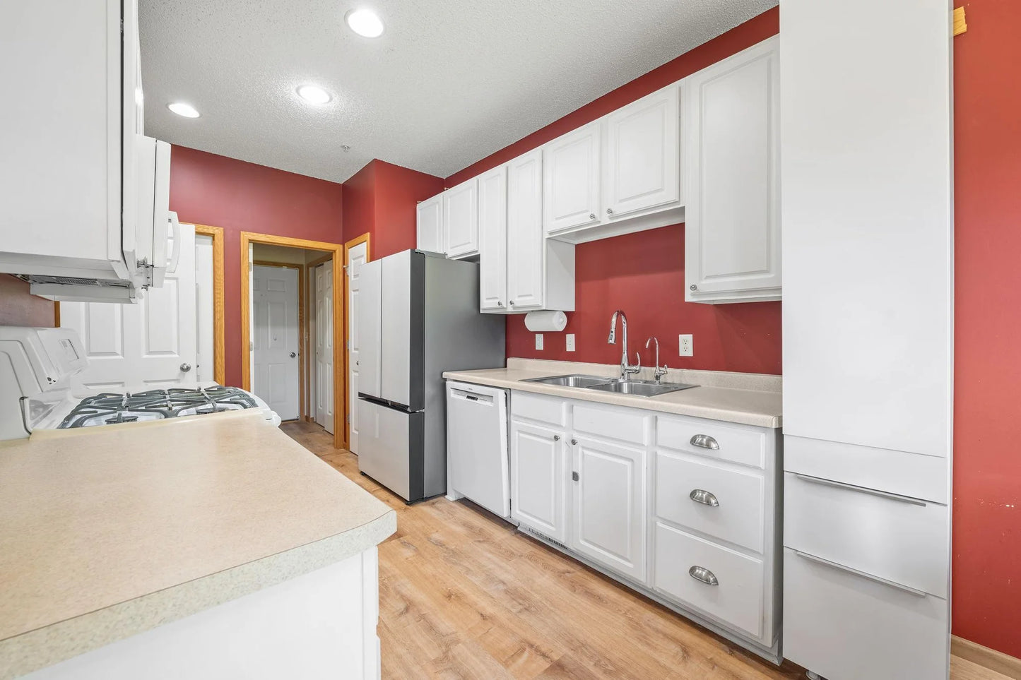 5048 Yuma Lane, Plymouth, MN 55446