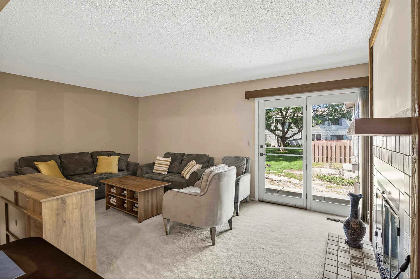 2365 Dorland Lane, Maplewood, MN 55119