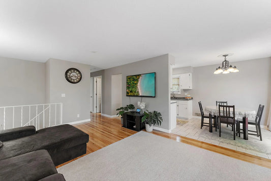 10340 Wyoming Avenue, Bloomington, MN 55438