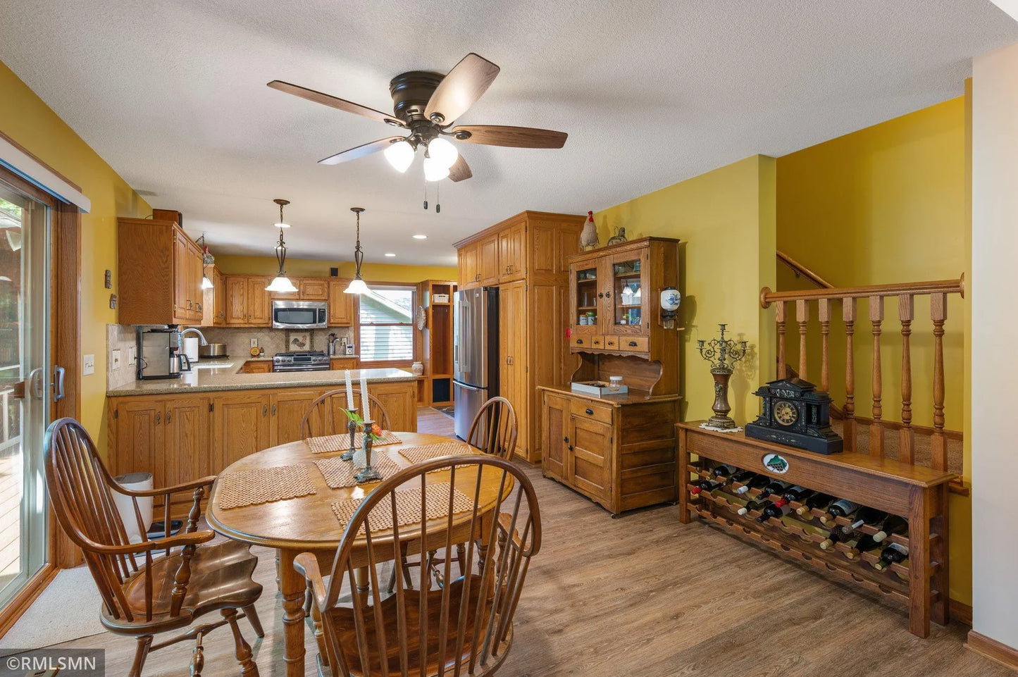 138 Dahlia Street, Mahtomedi, MN 55115