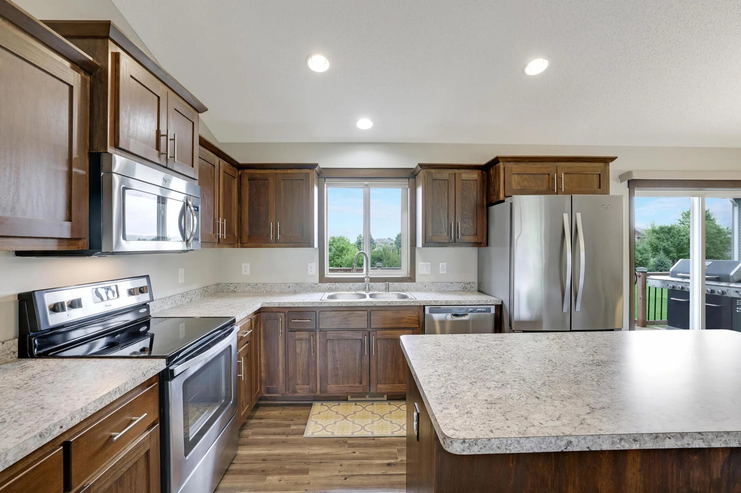 1035 Emerald Street, Hanover, MN 55341