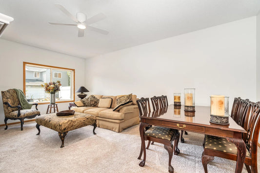 577 Woodduck Drive, Woodbury, MN 55125