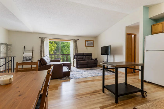 4488 Cinnamon Ridge Trail, Eagan, MN 55122