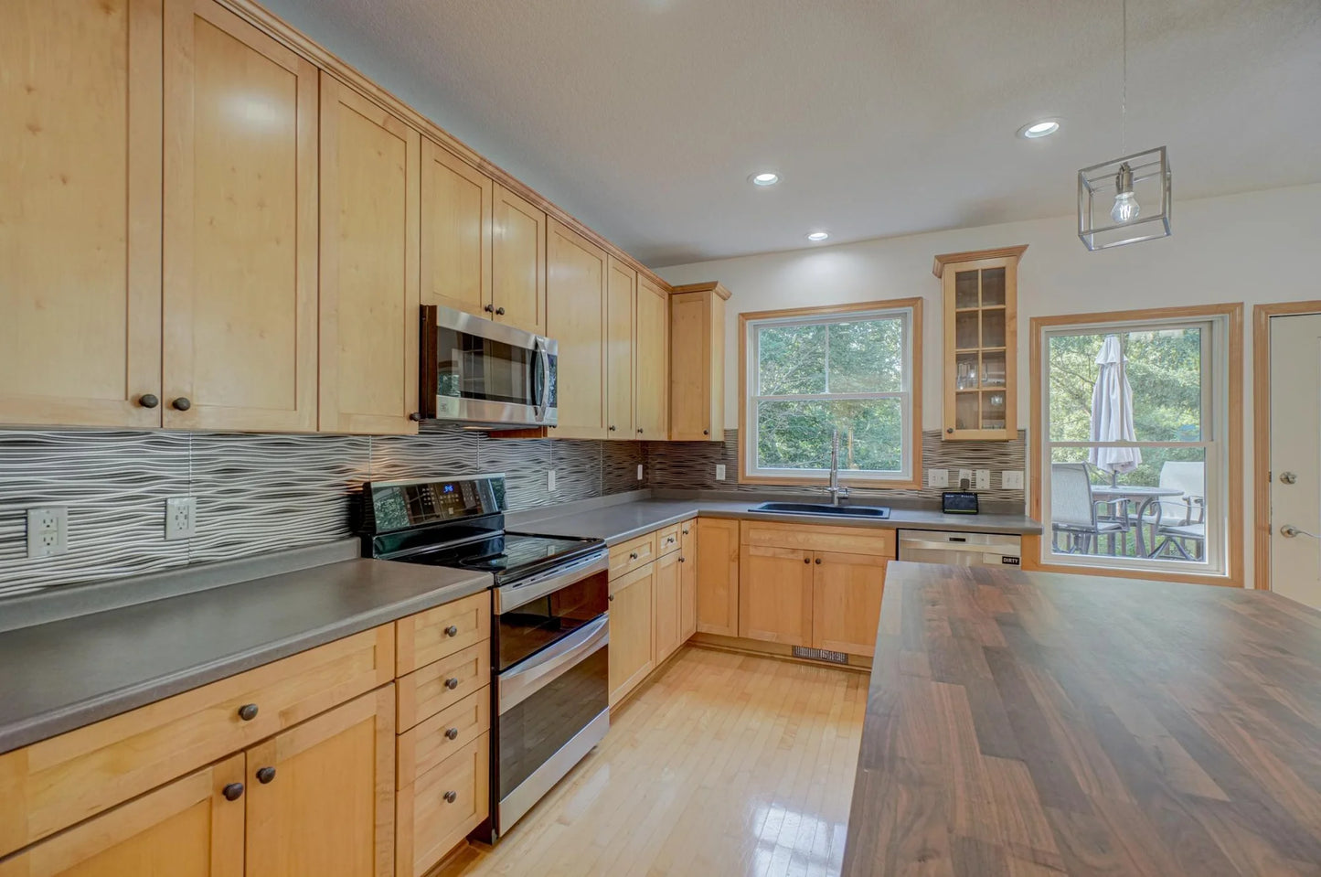 431 Country Road, Stillwater, MN 55082