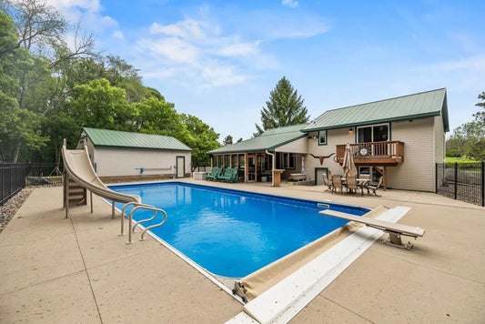 2511 Carver Avenue, Maplewood, MN 55119