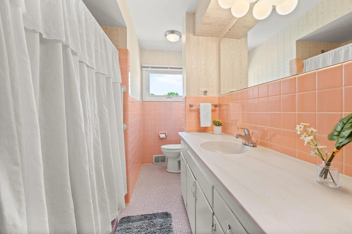4820 Yorktown Lane, Plymouth, MN 55442