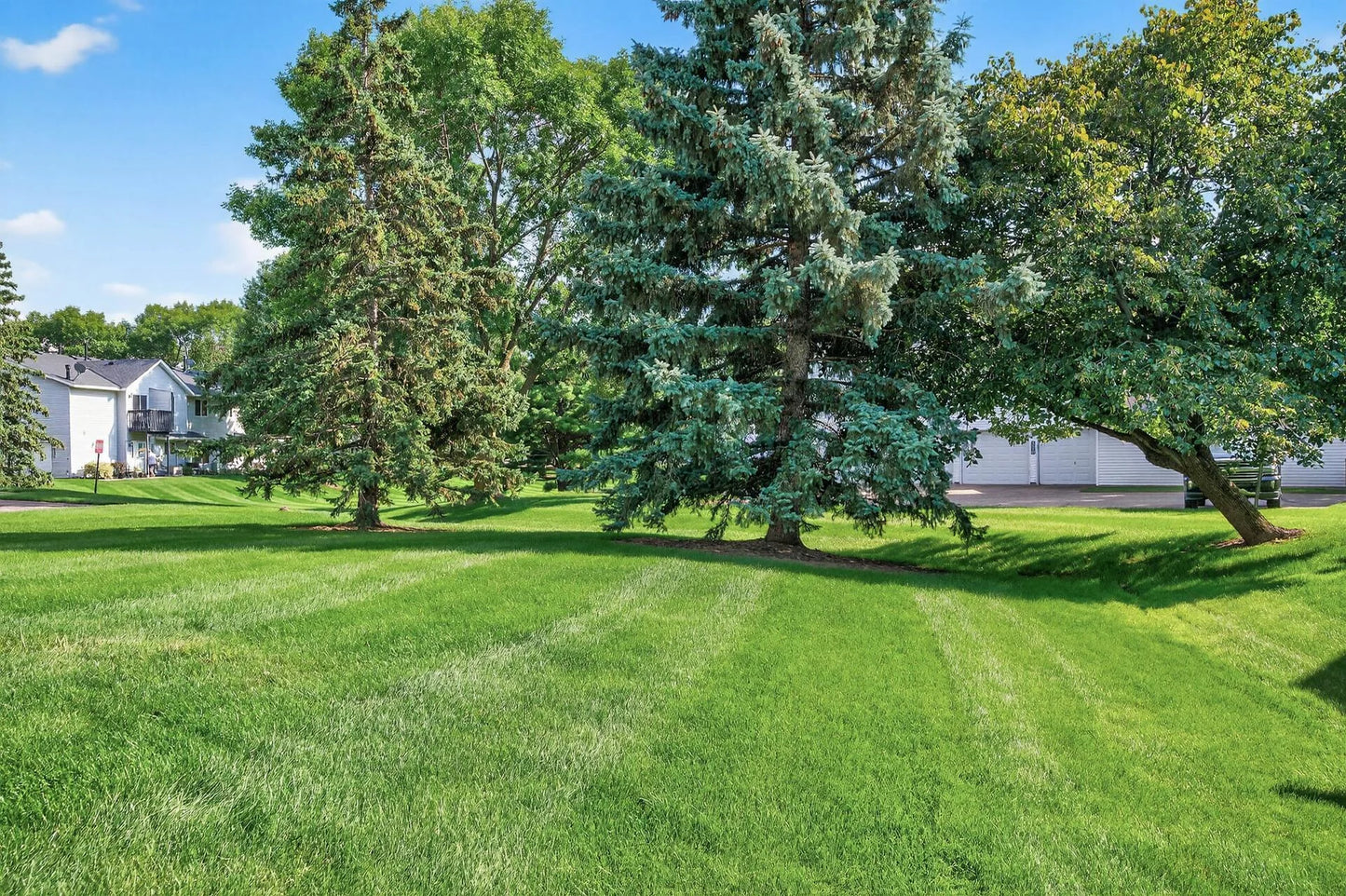 4284 Parkview Court, Vadnais Heights, MN 55127