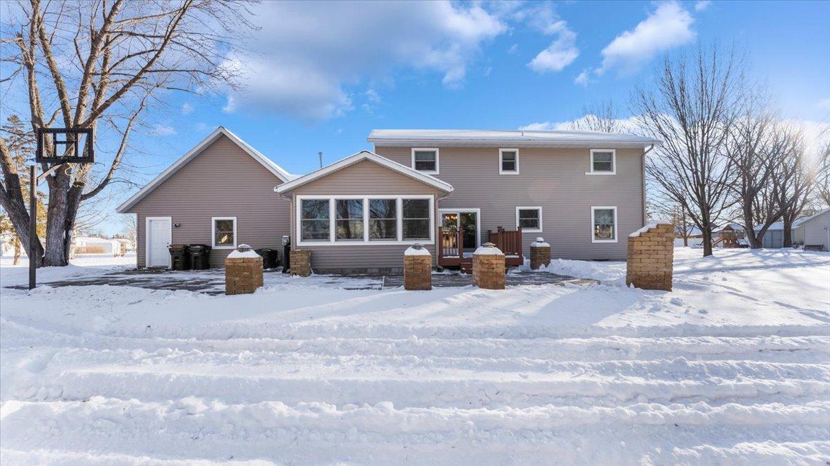 908 Lilac Drive, Sauk Centre, MN 56378