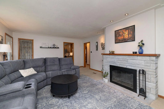 2547 14th Avenue, North Saint Paul, MN 55109