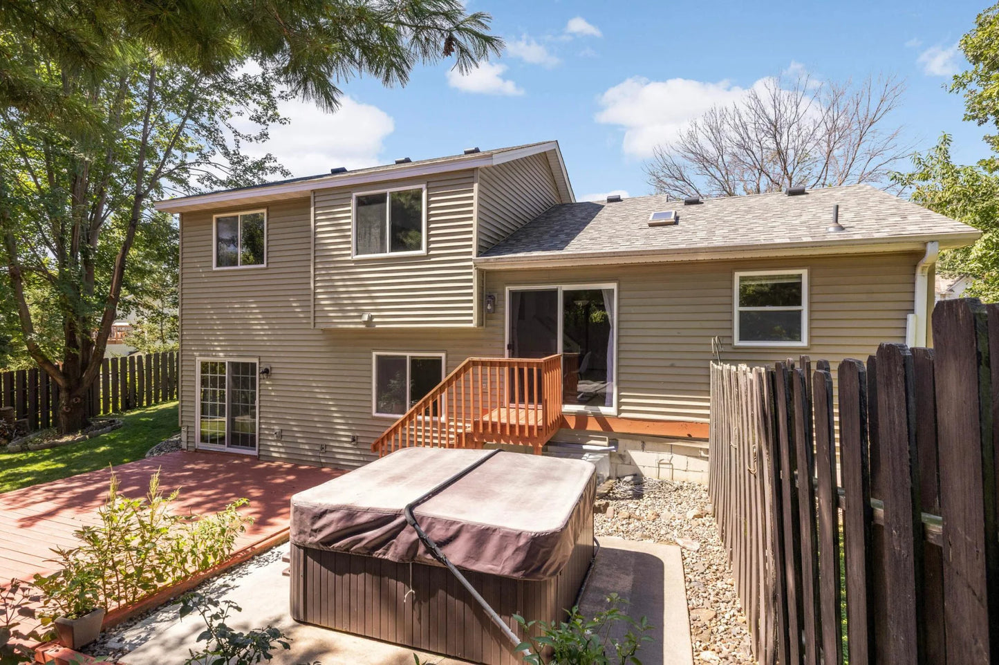 4625 Hamlet Avenue, Oakdale, MN 55128