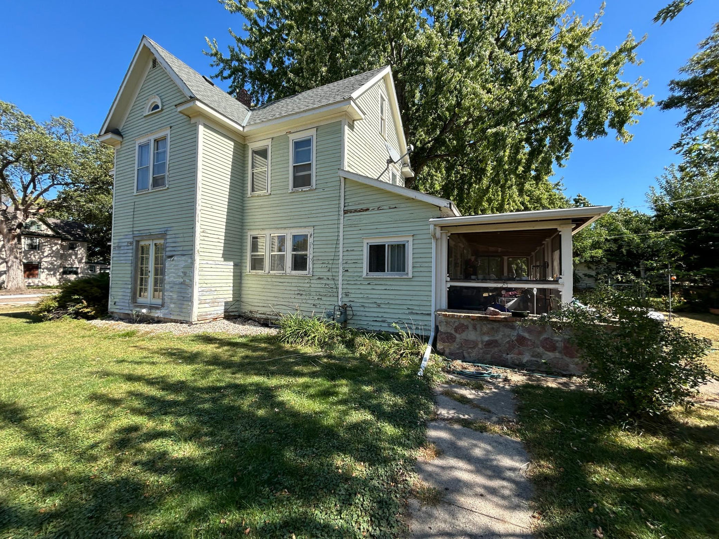 124 Schlieman Avenue, Appleton, MN 56208