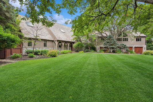 10420 Bluff Circle, Chaska, MN 55318