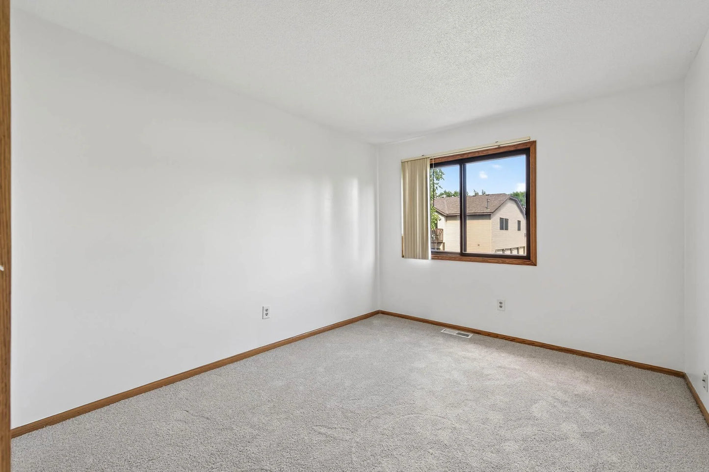 4284 Parkview Court, Vadnais Heights, MN 55127