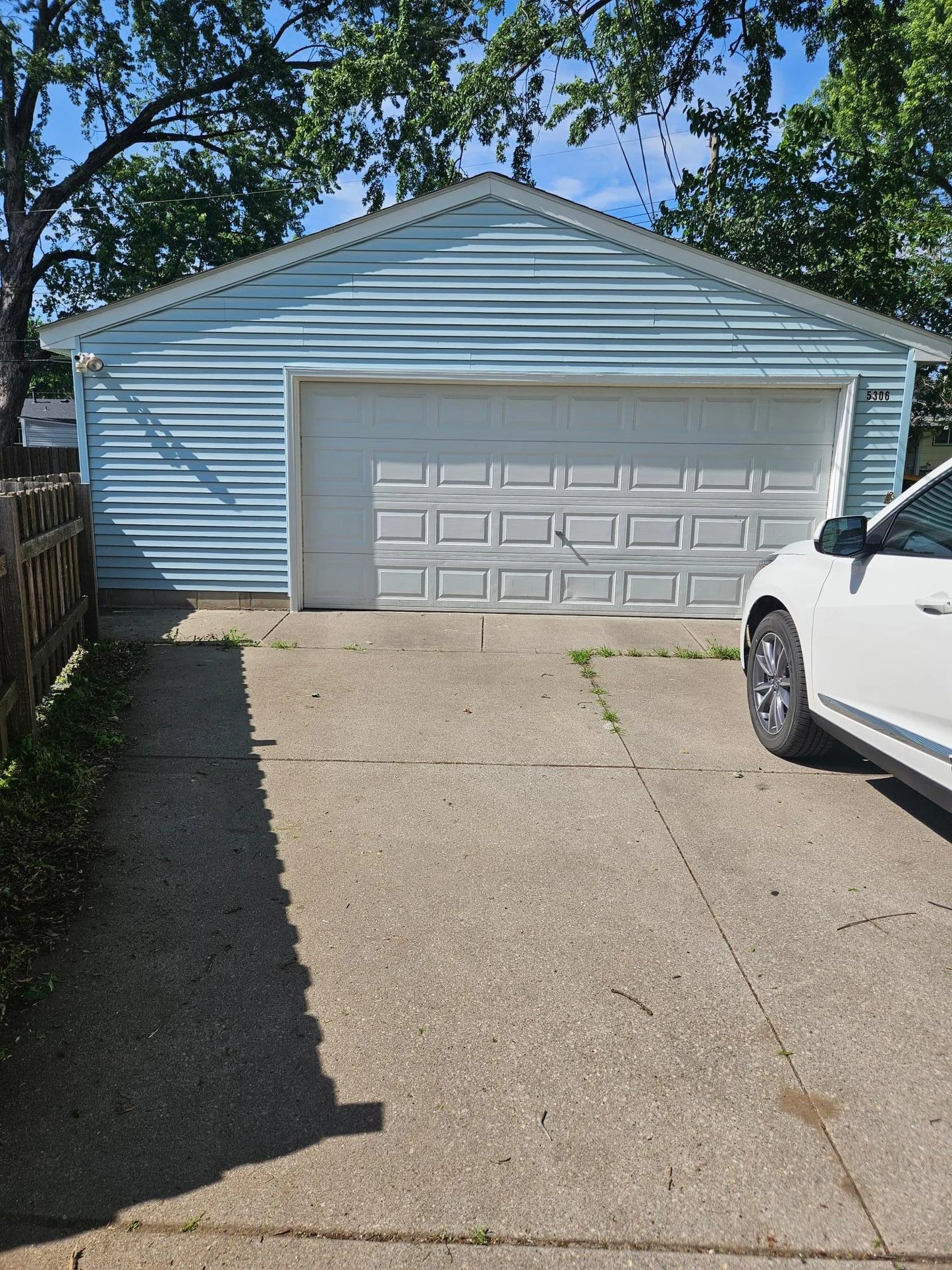 5306 Boulder Lane , Brooklyn Center, MN 55429