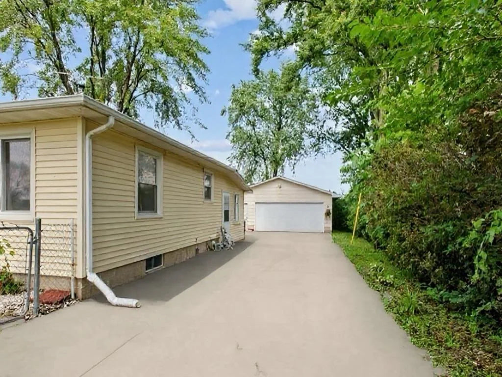 4787 220th Street, Farmington, MN 55024
