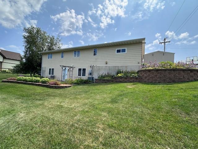 105 Main Street, Eitzen, MN 55931