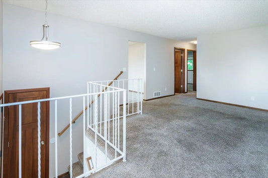 5410 Old Shakopee Circle, Bloomington, MN 55437