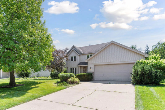 439 Ridge Lane, Chaska, MN 55318