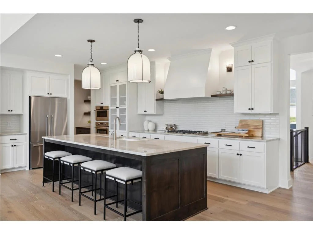 25560 Smithtown Road, Shorewood, MN 55331