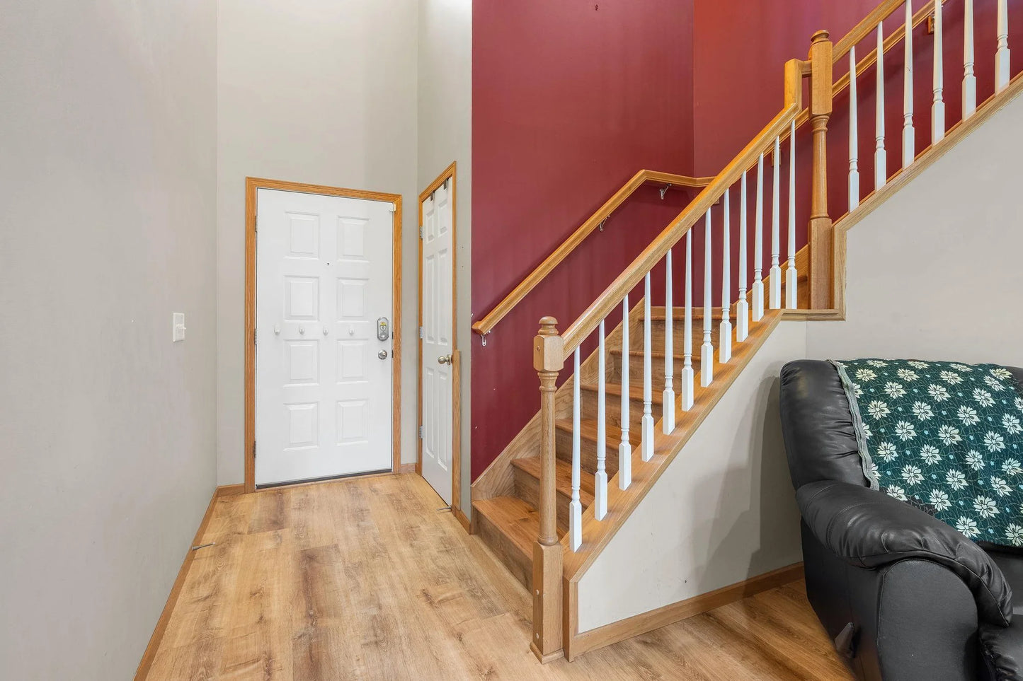 5048 Yuma Lane, Plymouth, MN 55446