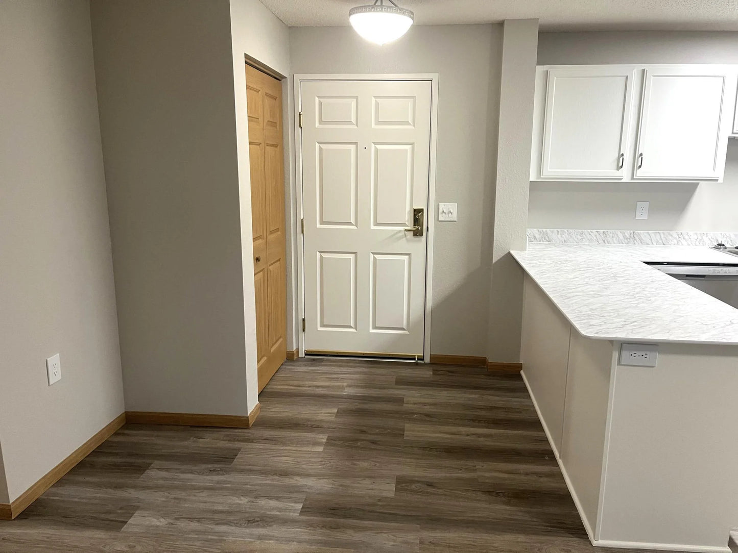 1321 Lake Drive, Chanhassen, MN 55317