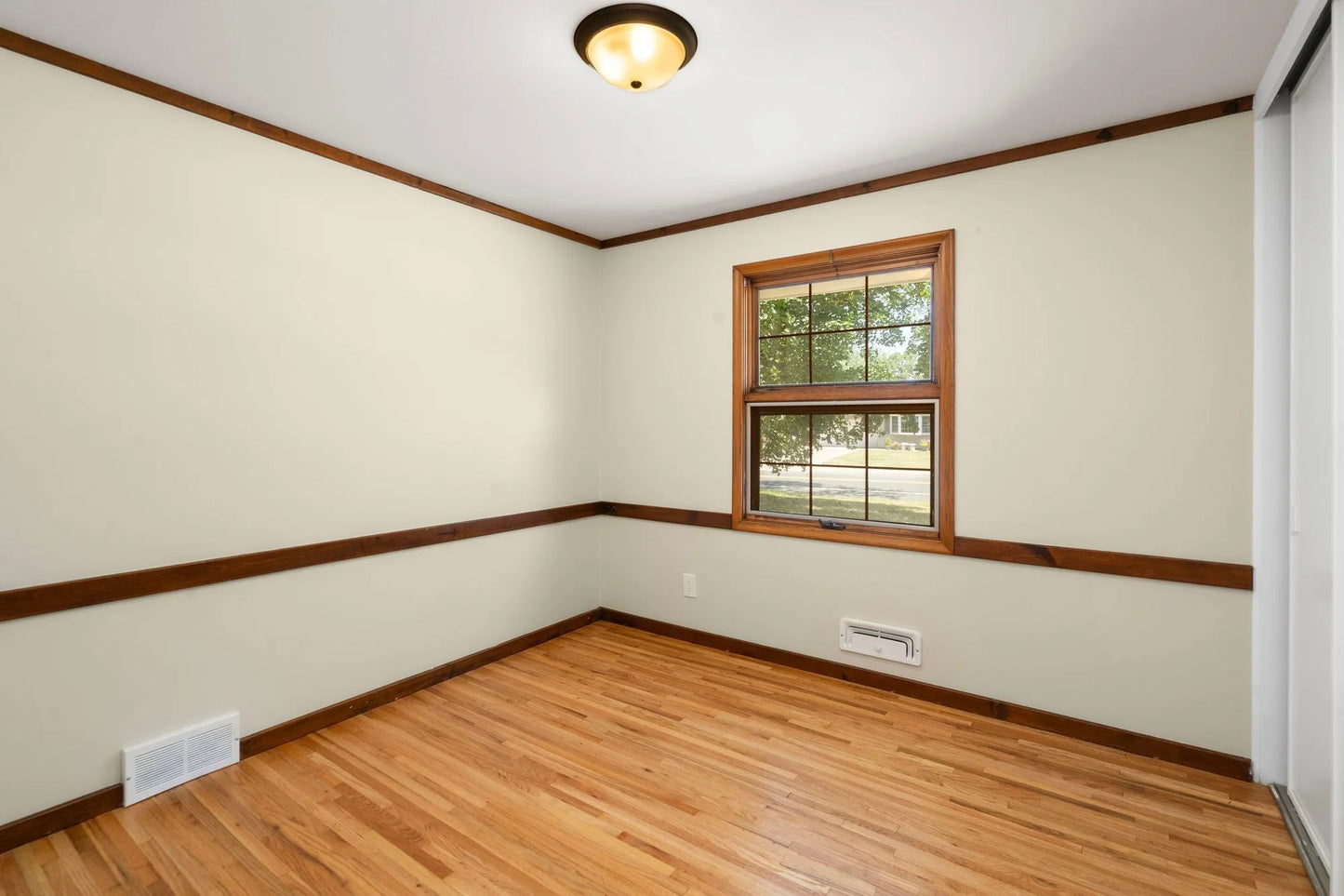 10212 Xerxes Avenue, Bloomington, MN 55431
