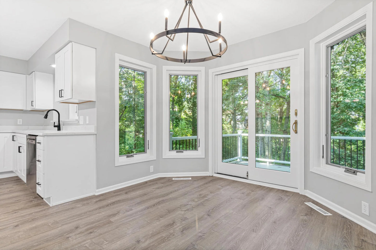 515 Marnie Street, Maplewood, MN 55119