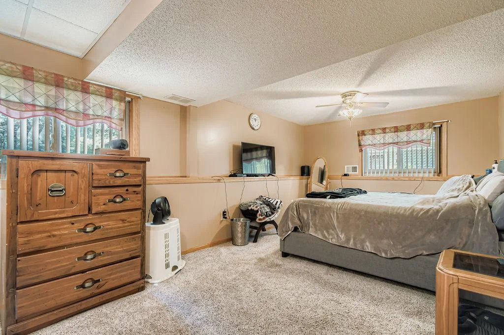 5117 Angeline Avenue, Crystal, MN 55429